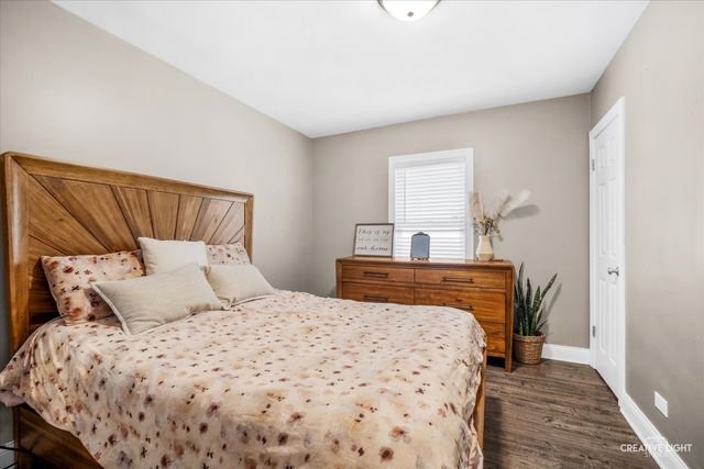 147 S Addison Street, Bensenville, IL 60106