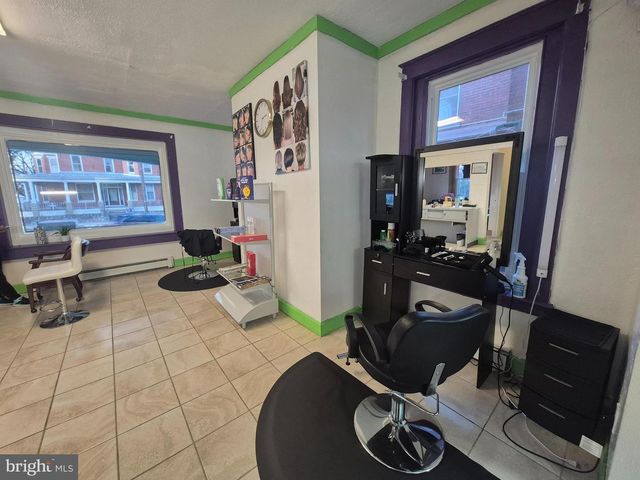 220 E MAIN ST, Palmyra, PA 17078