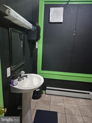 220 E MAIN ST, Palmyra, PA 17078