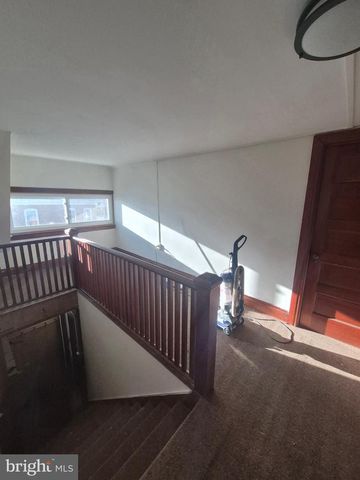 220 E MAIN ST, Palmyra, PA 17078