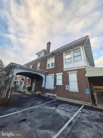 220 E MAIN ST, Palmyra, PA 17078