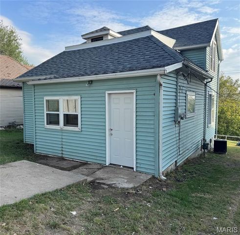 1714 Grace Street, Hannibal, MO 63401