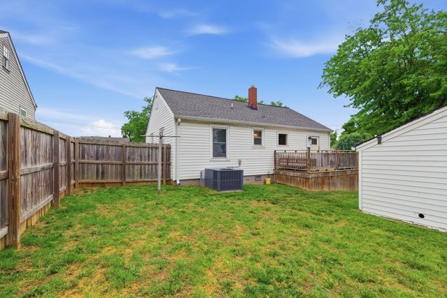 944 Chickasaw Ave, Nashville, TN 37207