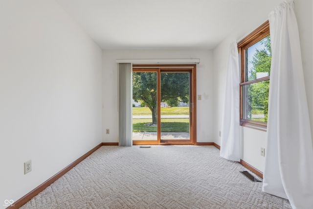 737 Cottage Lane, Greenwood, IN 46143