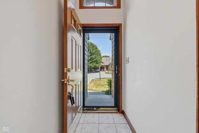 737 Cottage Lane, Greenwood, IN 46143