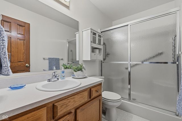 737 Cottage Lane, Greenwood, IN 46143