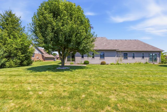 737 Cottage Lane, Greenwood, IN 46143