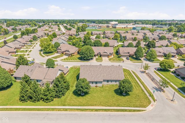 737 Cottage Lane, Greenwood, IN 46143