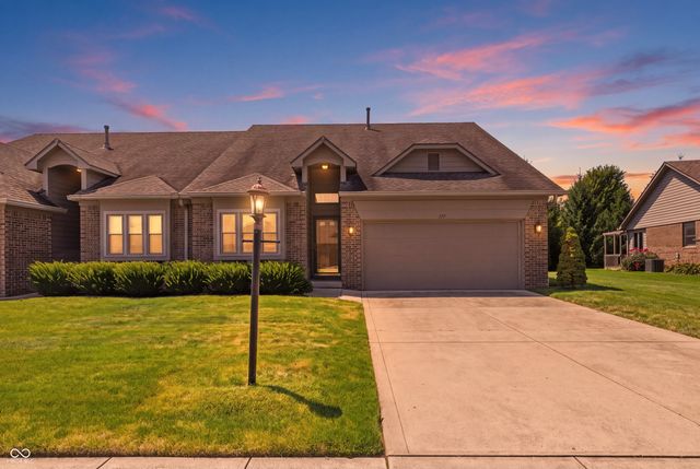 737 Cottage Lane, Greenwood, IN 46143