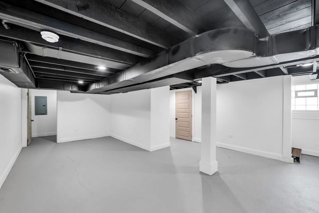 511 Highland Avenue, Oak Park, IL 60304