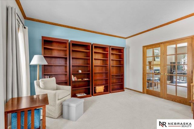 913 Woodland Avenue, Papillion, NE 68046