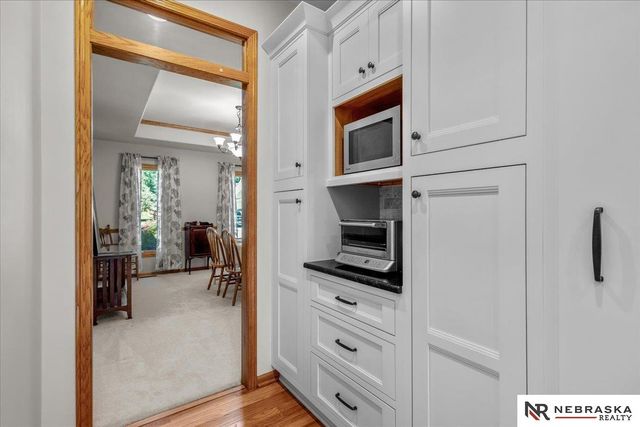 913 Woodland Avenue, Papillion, NE 68046