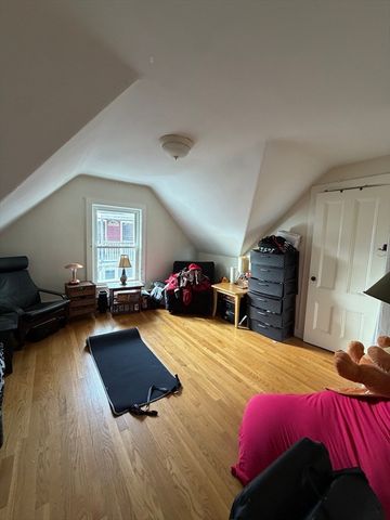 43 Surrey 2, Boston, MA 02135