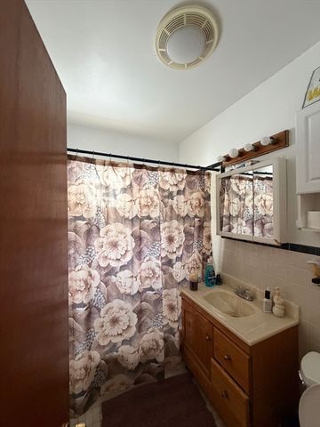 43 Surrey 2, Boston, MA 02135