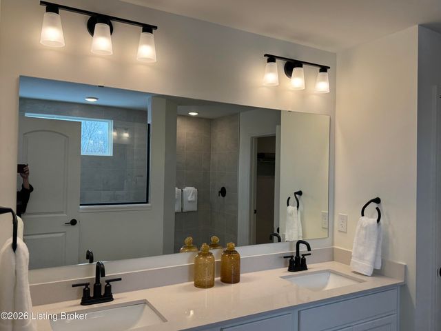 18107 Catalpa Hills Way, Louisville, KY 40023