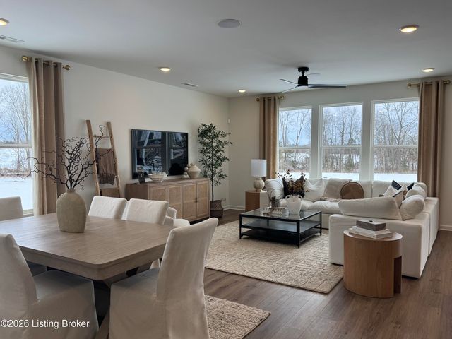 18107 Catalpa Hills Way, Louisville, KY 40023