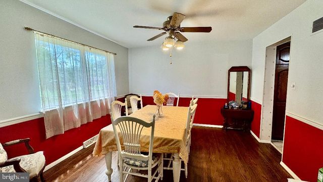 302 VASSAR DR, Newark, DE 19711