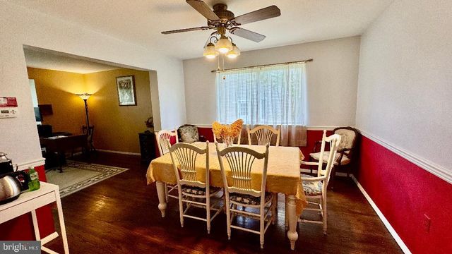 302 VASSAR DR, Newark, DE 19711