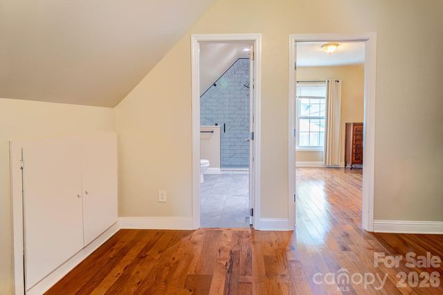 206 Courtland Place, Asheville, NC 28801