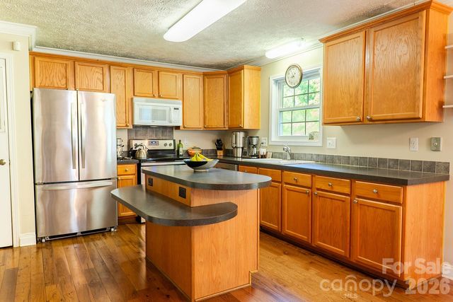 206 Courtland Place, Asheville, NC 28801
