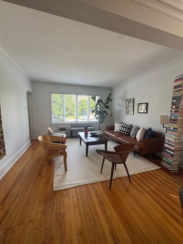 314 Neva Avenue, Glenview, IL 60025