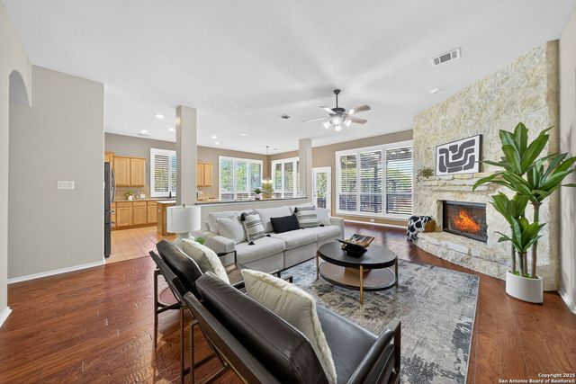 8603 Artesia Gap, Helotes, TX 78023