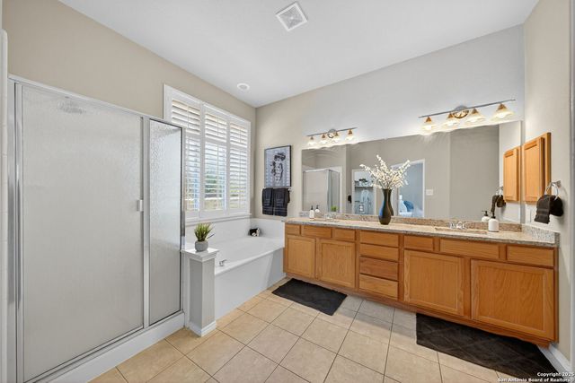 8603 Artesia Gap, Helotes, TX 78023