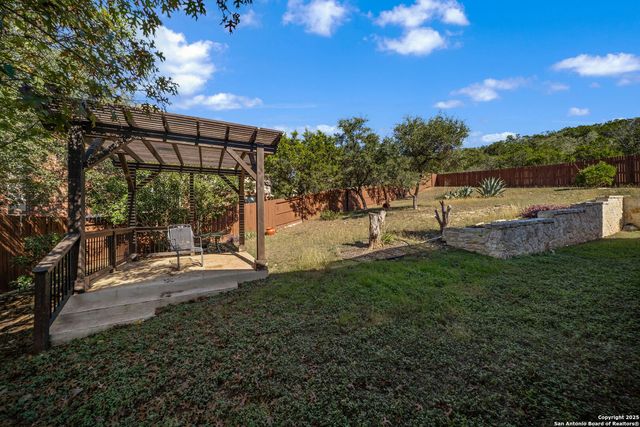 8603 Artesia Gap, Helotes, TX 78023