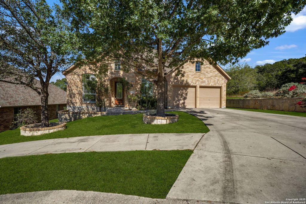 8603 Artesia Gap, Helotes, TX 78023