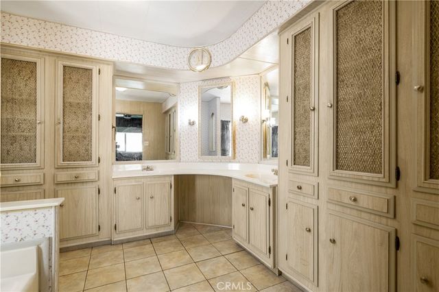 5001 W Florida 446, Hemet, CA 92545