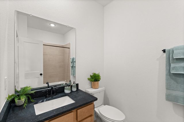 9439 Garden Gate Dr, Missouri City, TX 77459