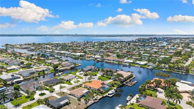 3522 19th AVE, Cape Coral, FL 33904