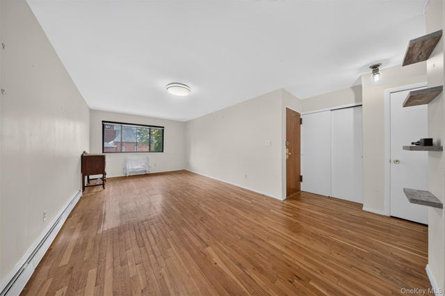 143-27 Roosevelt Avenue, Flushing, NY 11354