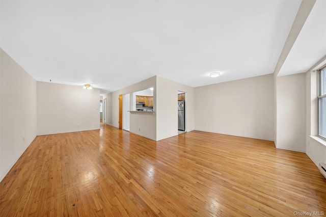 143-27 Roosevelt Avenue, Flushing, NY 11354