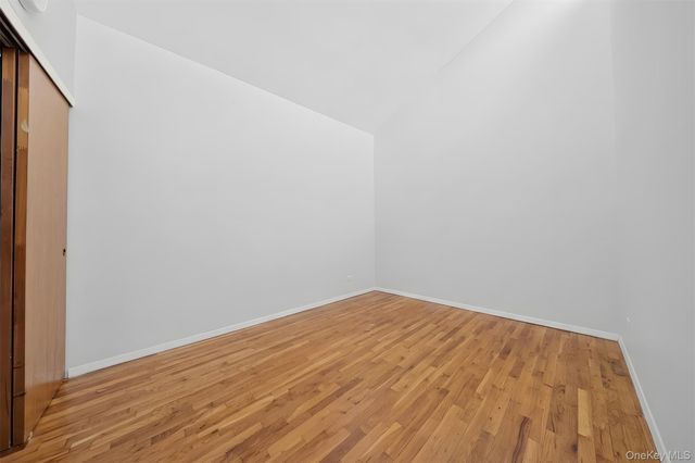 143-27 Roosevelt Avenue, Flushing, NY 11354