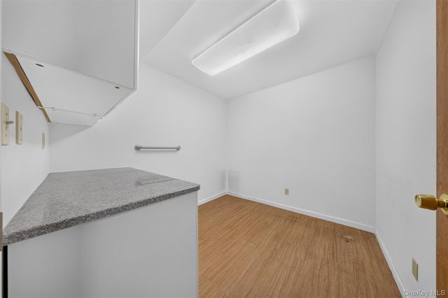 143-27 Roosevelt Avenue, Flushing, NY 11354