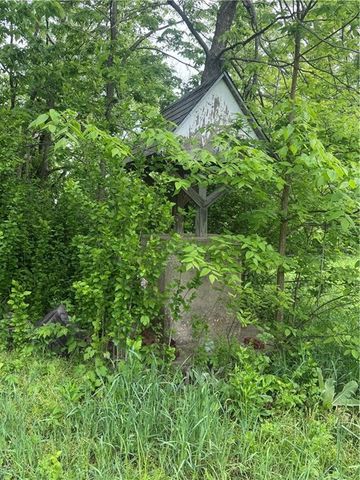 32506 E Stony Point School Road, Grain Valley, MO 64029