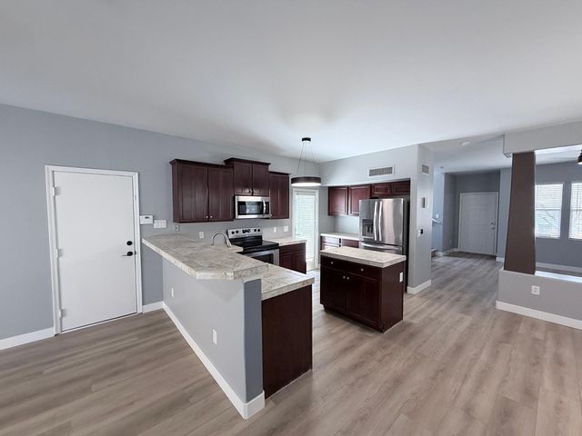 3028 W Cavalry Drive, Phoenix, AZ 85086