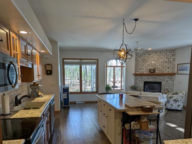 N423 SANDHILL COURT, Fremont, WI 54940