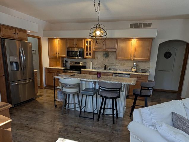 N423 SANDHILL COURT, Fremont, WI 54940
