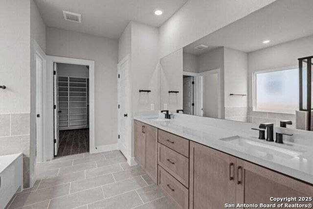 11123 Lowder, San Antonio, TX 78233