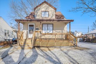 60 W Harry Avenue, Hazel Park, MI 48030