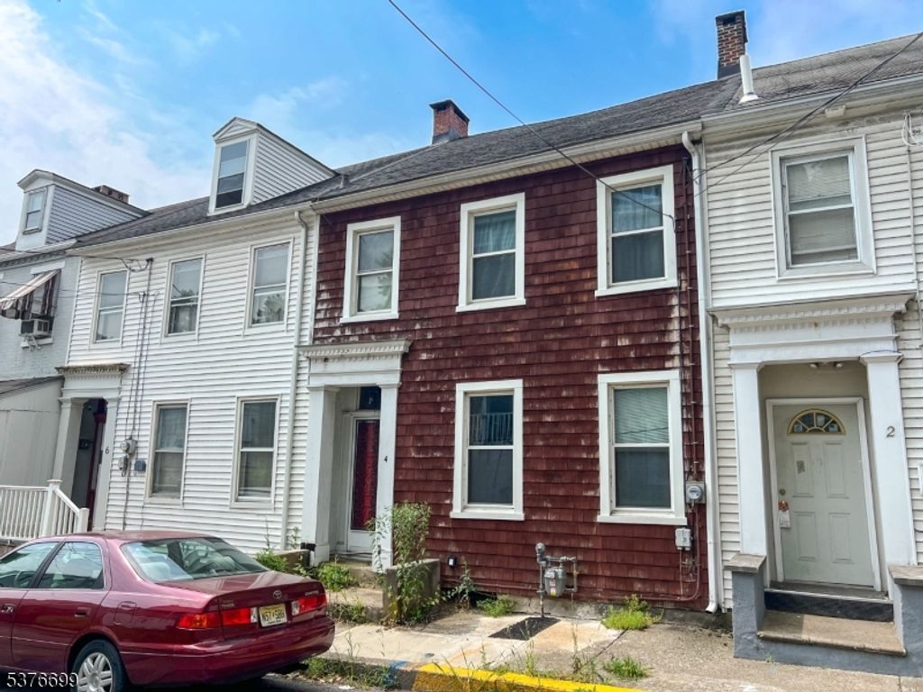 4 Randall St, Phillipsburg Town, NJ 08865