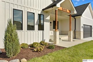 5915 N 169 Street, Omaha, NE 68116