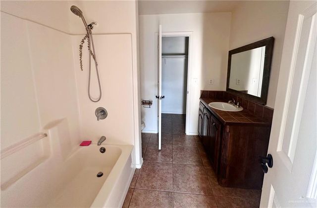 311 E Teodora Drive, Rio Grande City, TX 78582