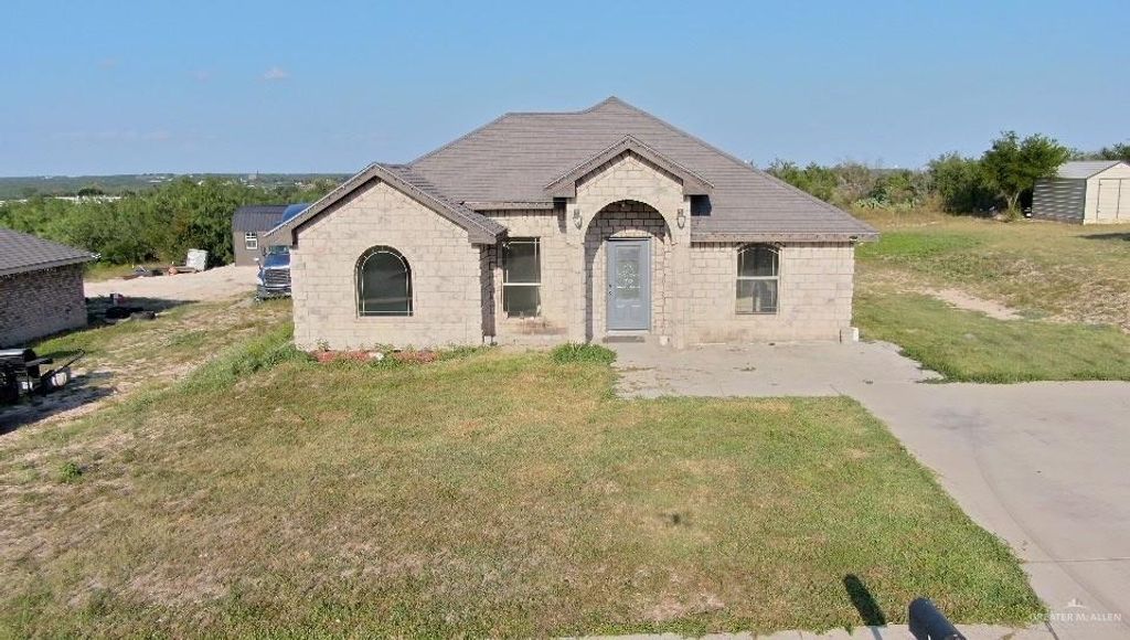 311 E Teodora Drive, Rio Grande City, TX 78582