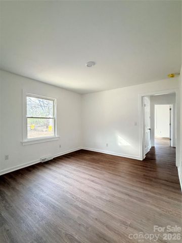 1114 Mount Olivet Road, Kannapolis, NC 28083