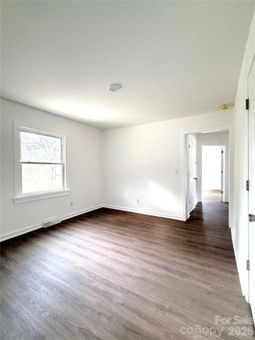 1114 Mount Olivet Road, Kannapolis, NC 28083