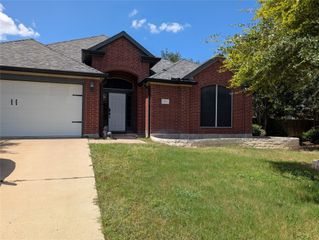 352 Sweet Gum, Kyle, TX 78640