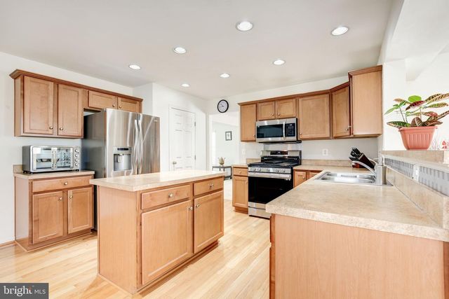 18905 ROSINGS WAY, Triangle, VA 22172